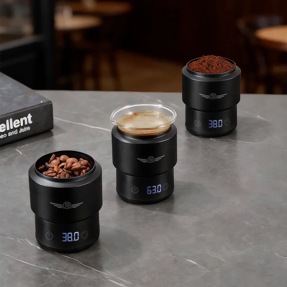 zeroHero Dosing Scale with glass dosing cup, front view