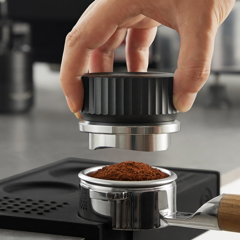 zeroHero Thor Air-Gravity Distributor in black, angled view