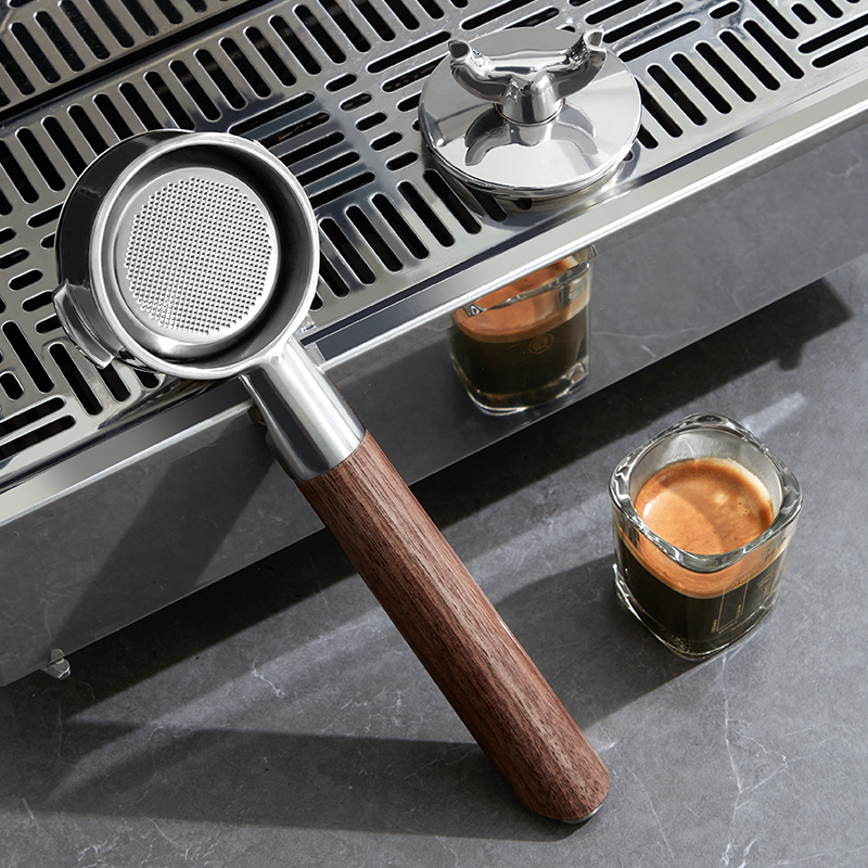 zeroHero 58 mm Double Spout Portafilter in stainless steel with walnut handle