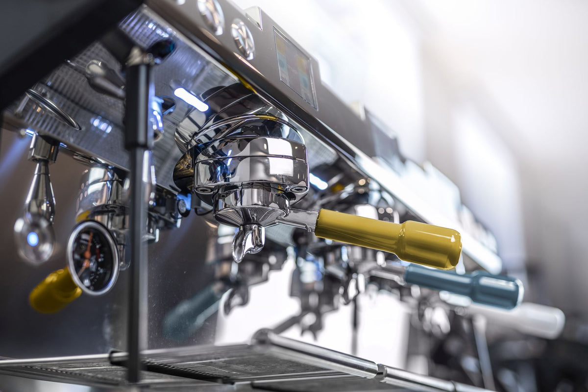 Cafina Grind Connect portafilter espresso machine with connected grinder