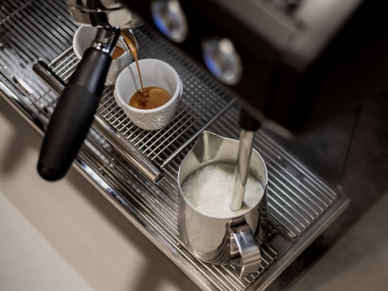 Cafina Life traditional portafilter espresso machine