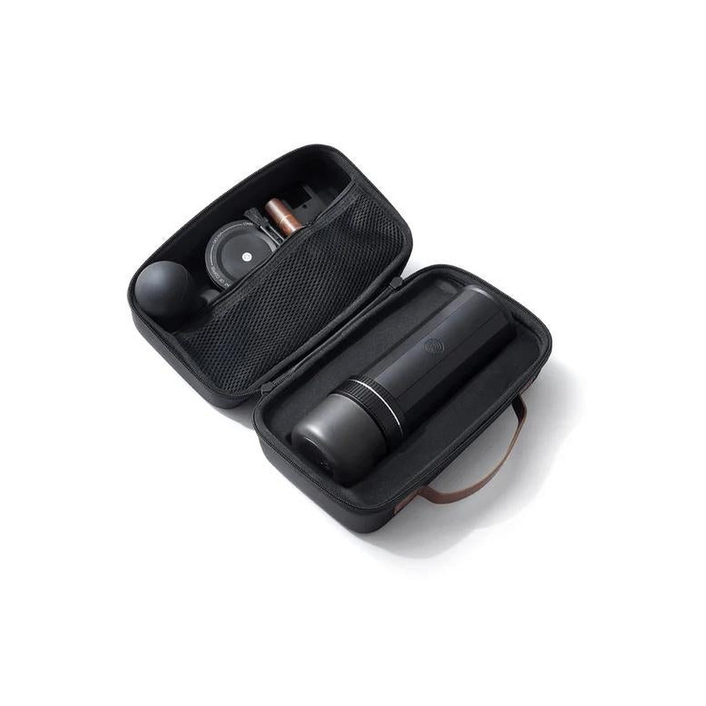 zeroHero Carrying Bag for portable espresso maker, closed, front view